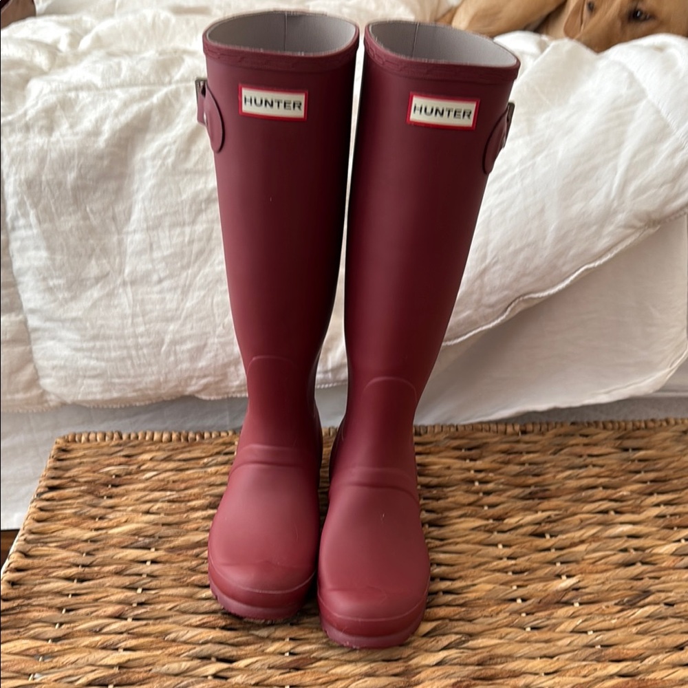 Hunter Red Rain Boots (matte, dark red)
